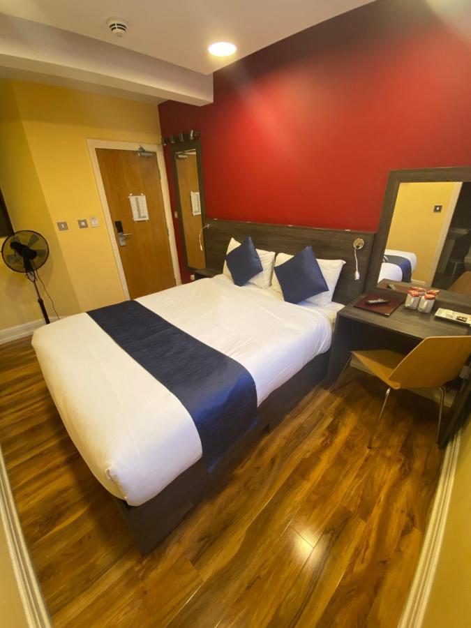 Ville Hotel Манчестер Екстер'єр фото